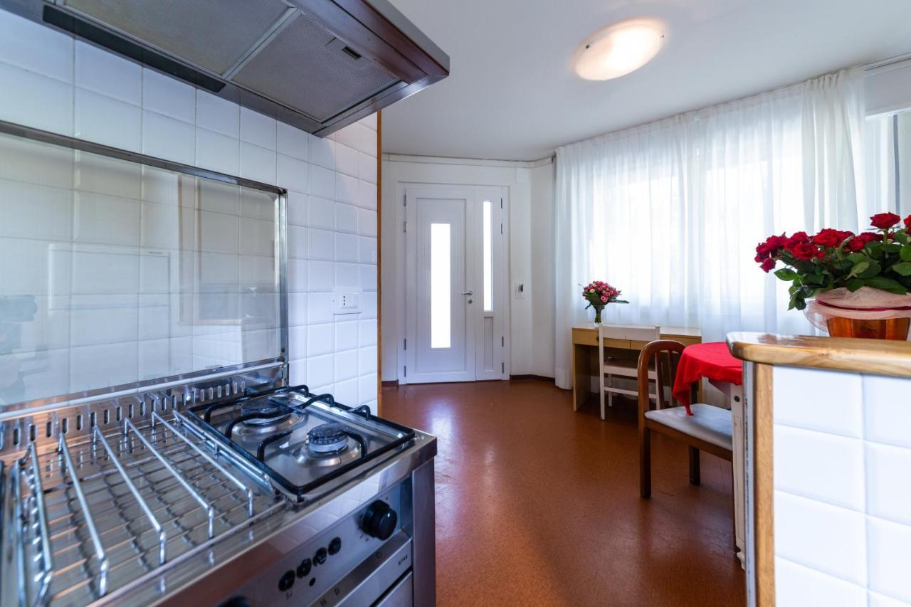 Villa Lucilla Lignano Sabbiadoro Eksteriør billede