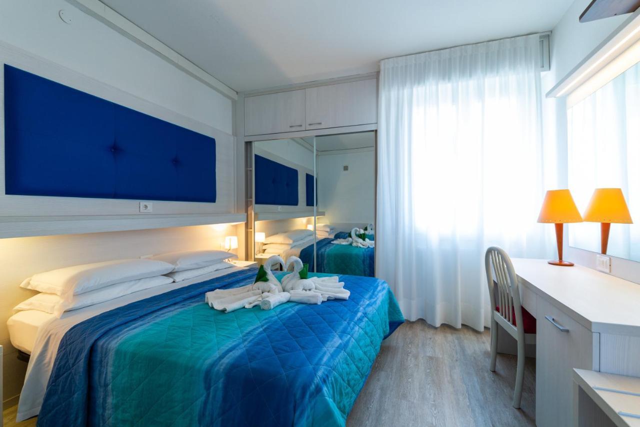 Villa Lucilla Lignano Sabbiadoro Eksteriør billede