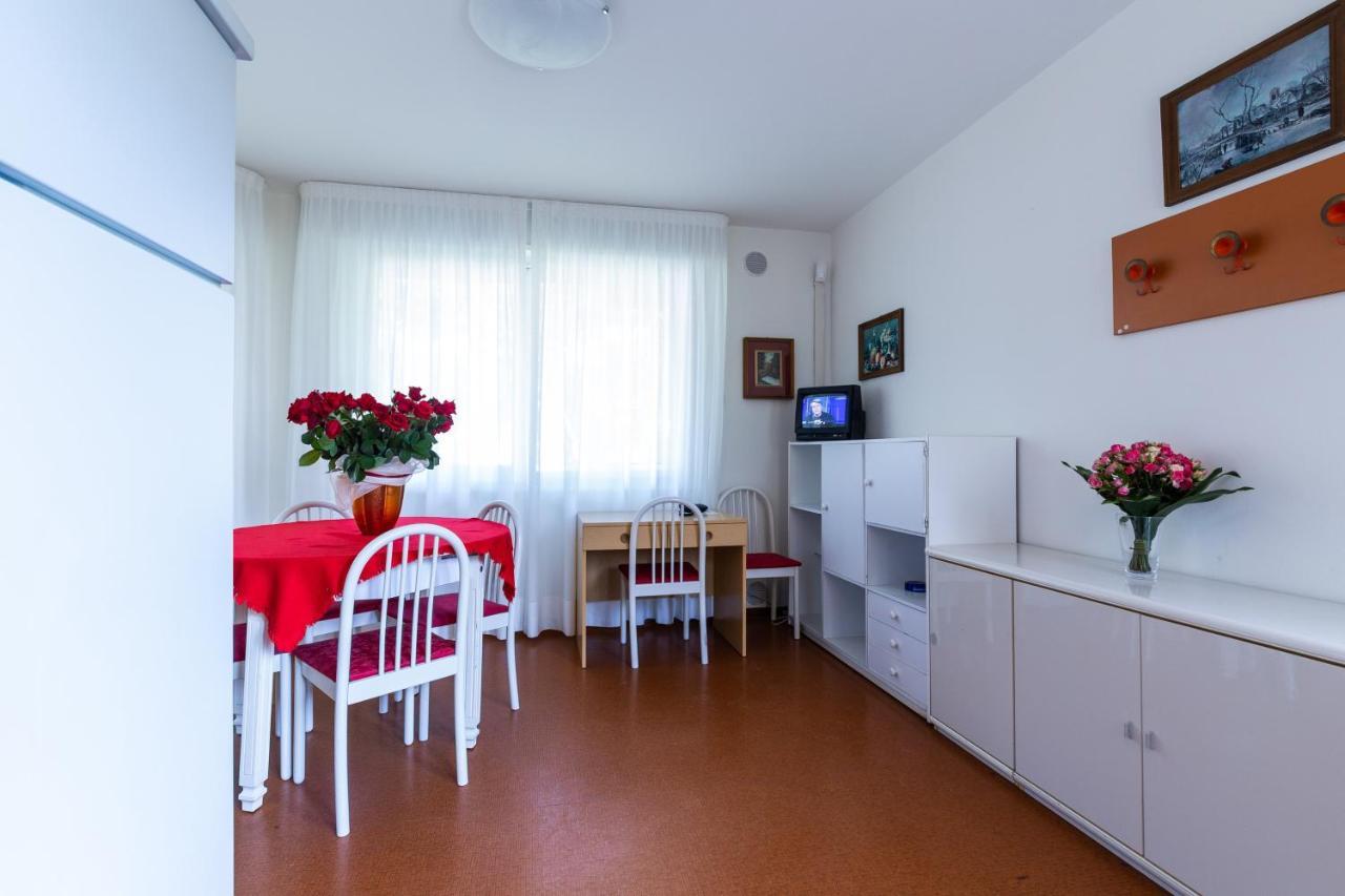 Villa Lucilla Lignano Sabbiadoro Eksteriør billede