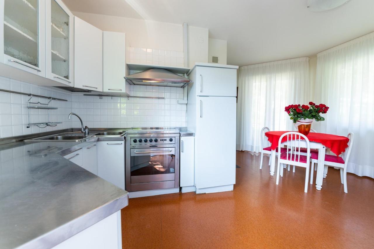 Villa Lucilla Lignano Sabbiadoro Eksteriør billede